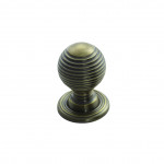 Carlisle Brass Queen Anne Cupboard Knob 28mm Ø